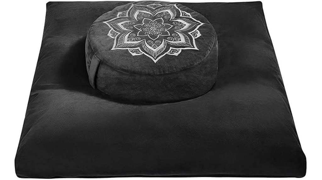 meditation cushion with buckwheat